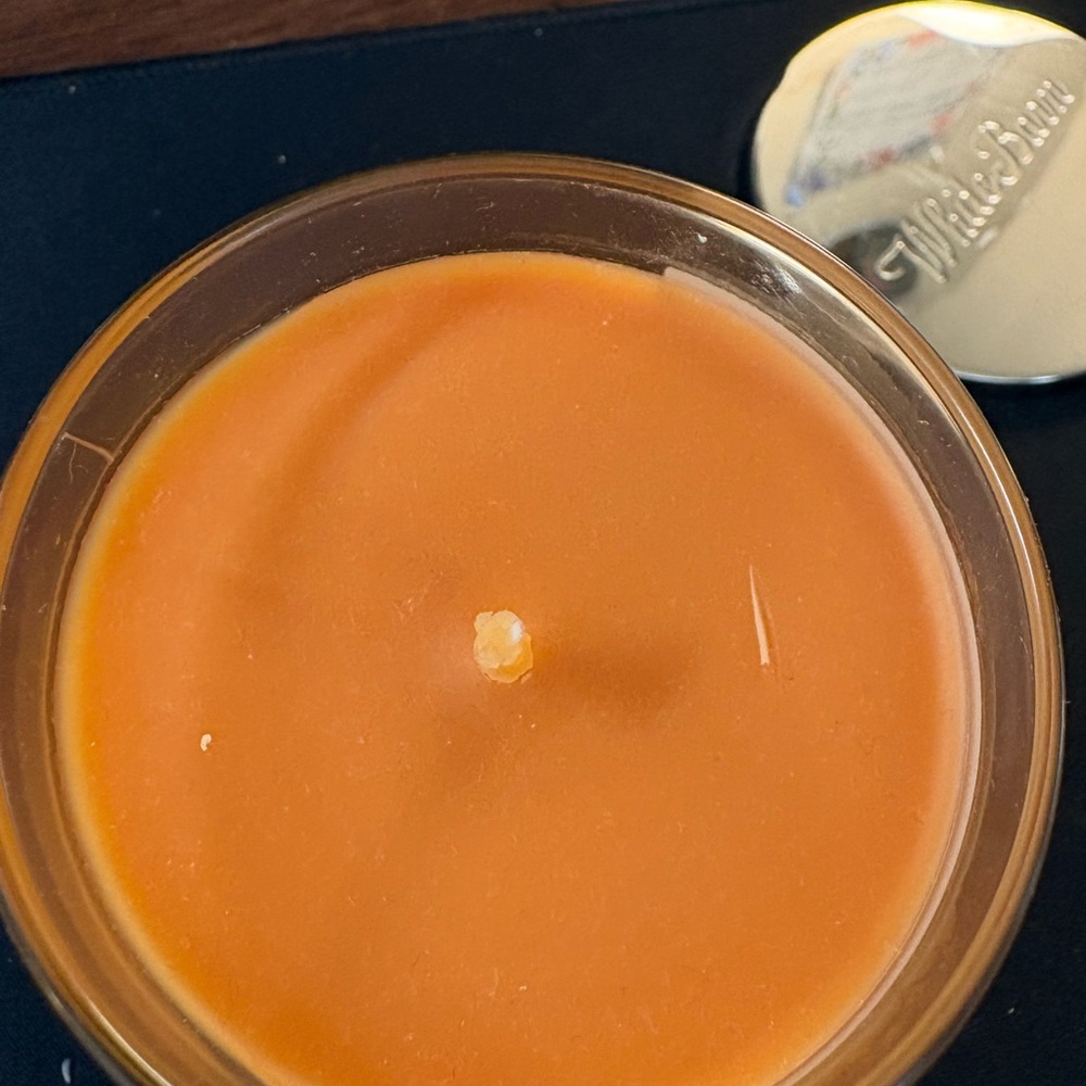 White Barn Maple Pumpkin Spice Candle - Picture 2 of 3